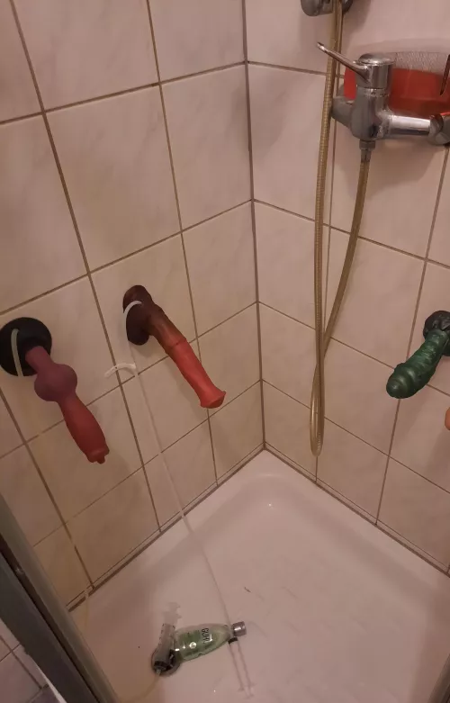 Gonna have a fun shower π