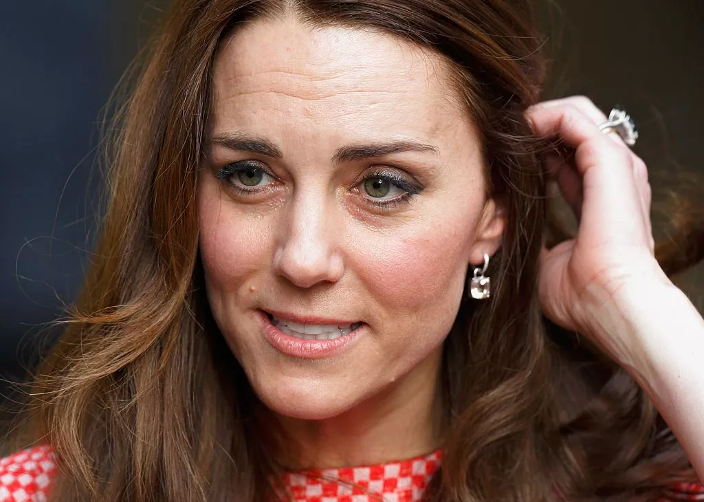 Gonna spunk on my favorite perfect pretty milf face, Princess Kate Gonna spunk on my favorite perfect pretty milf face, Princess Kate