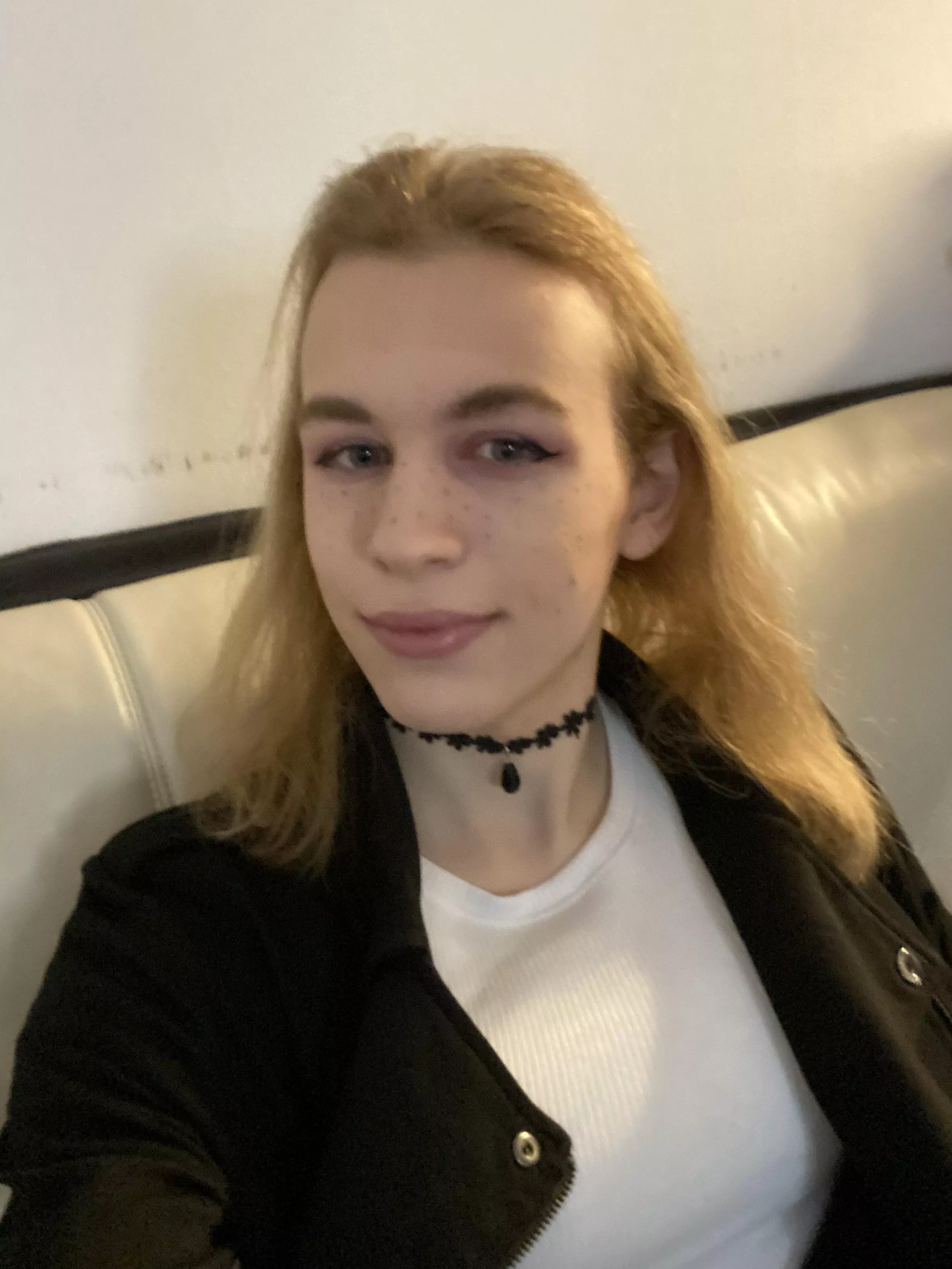 Gonna write my last exam of the year today, wish me luck 🍀