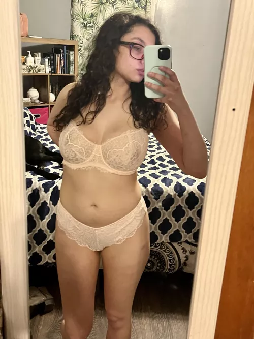 Good girl, bad habits