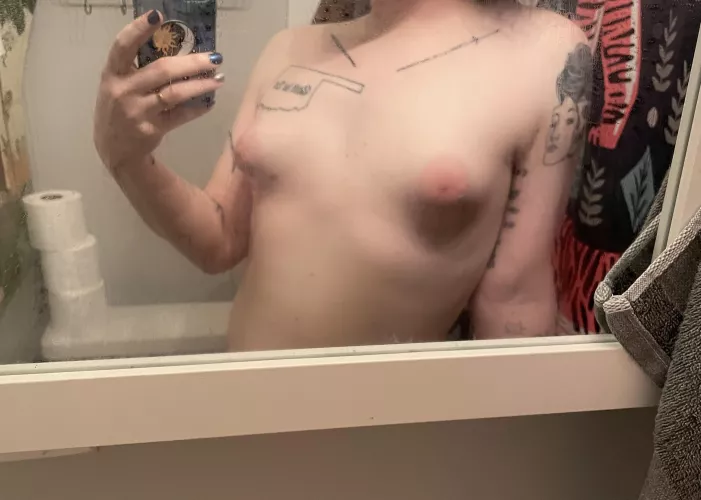 Good morning everyone 😘 who wants to join me in the shower?