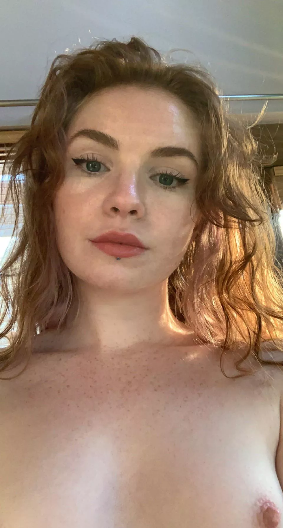 Good morning from this Irish freckled cum slut :) Good morning from this Irish freckled cum slut :)