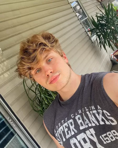 Good morning guys 😝 Good morning guys 😝