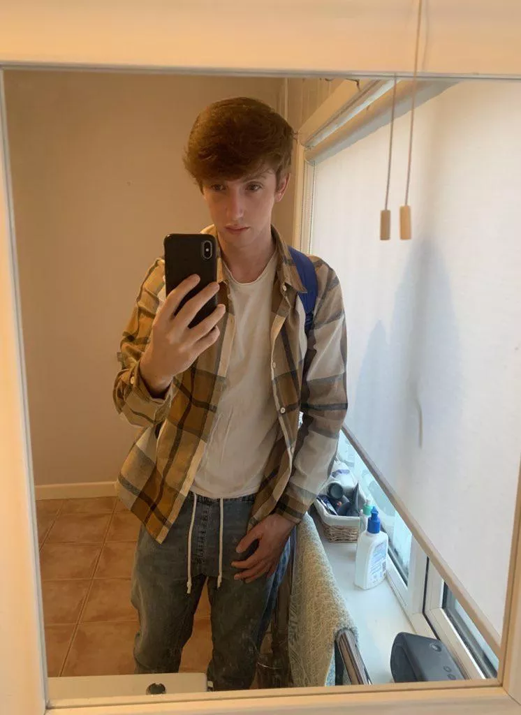 Good morning 😌 here’s my basic boy next door fit for class today ✌️ Good morning 😌 here’s my basic boy next door fit for class today ✌️