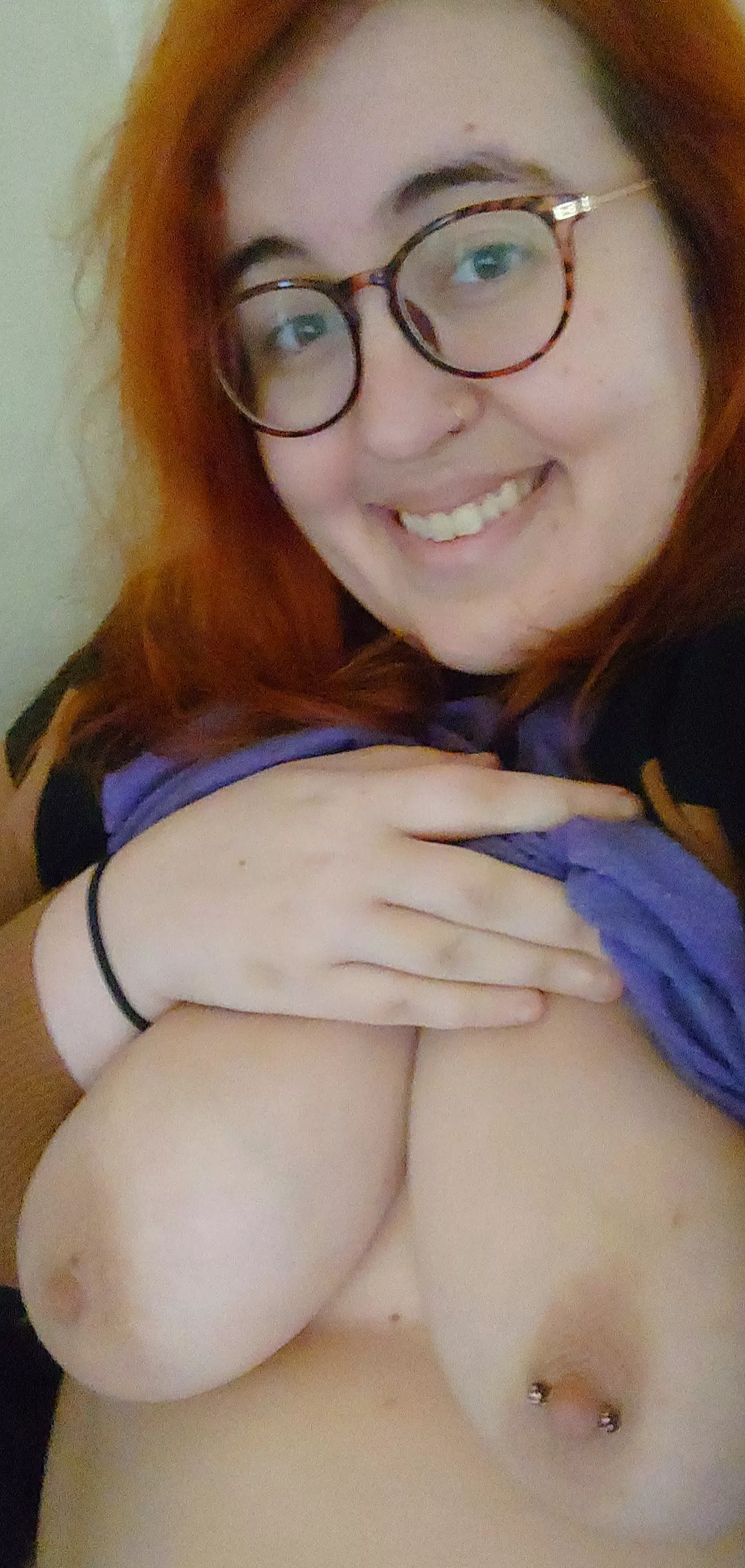 Good Morning Lovelies 😘 even on a bloody weekend I'm waking up early! Hope yous have fab weekends!