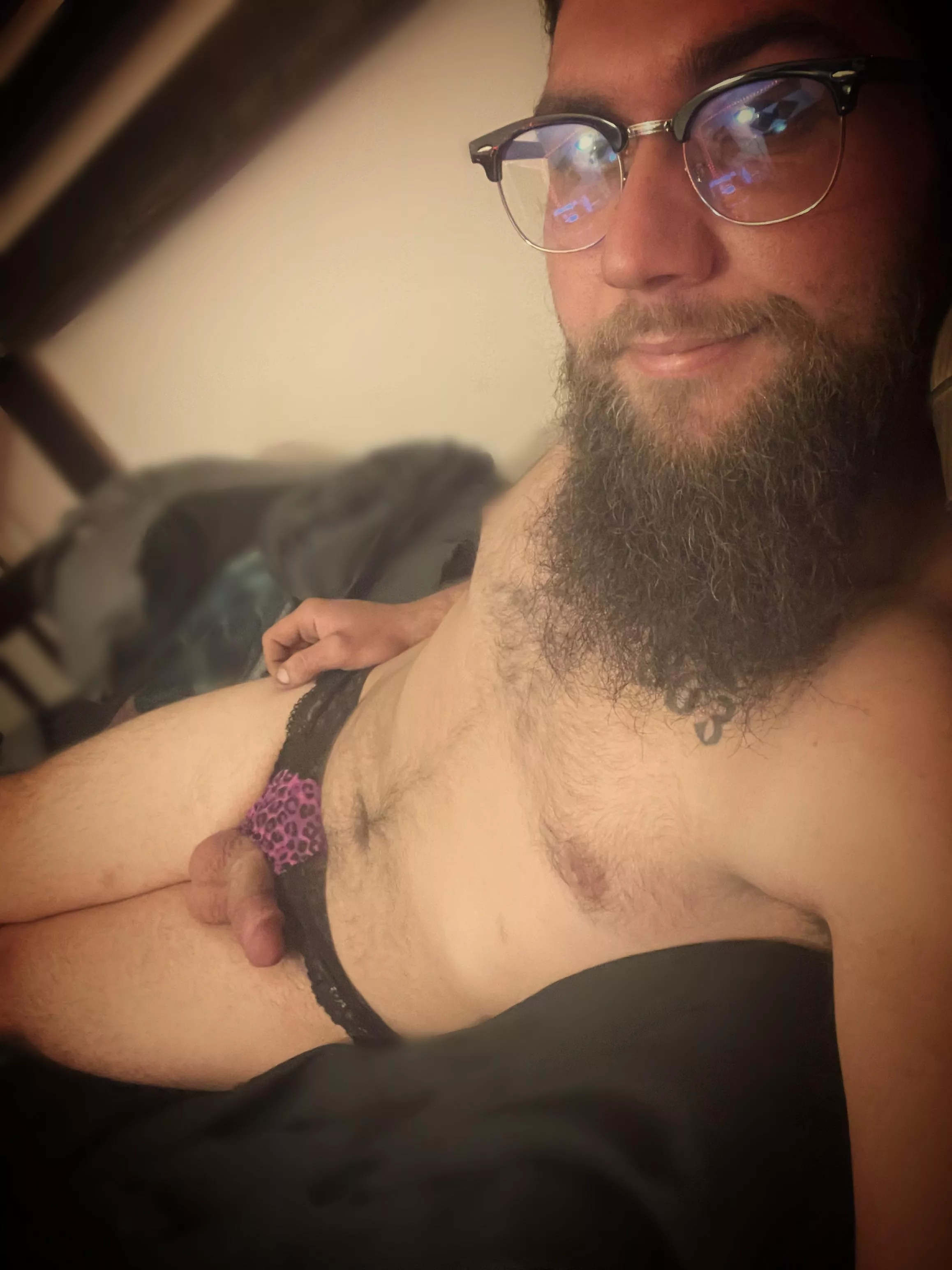 Good morning. Rocking some purple leopard print this morning 😋