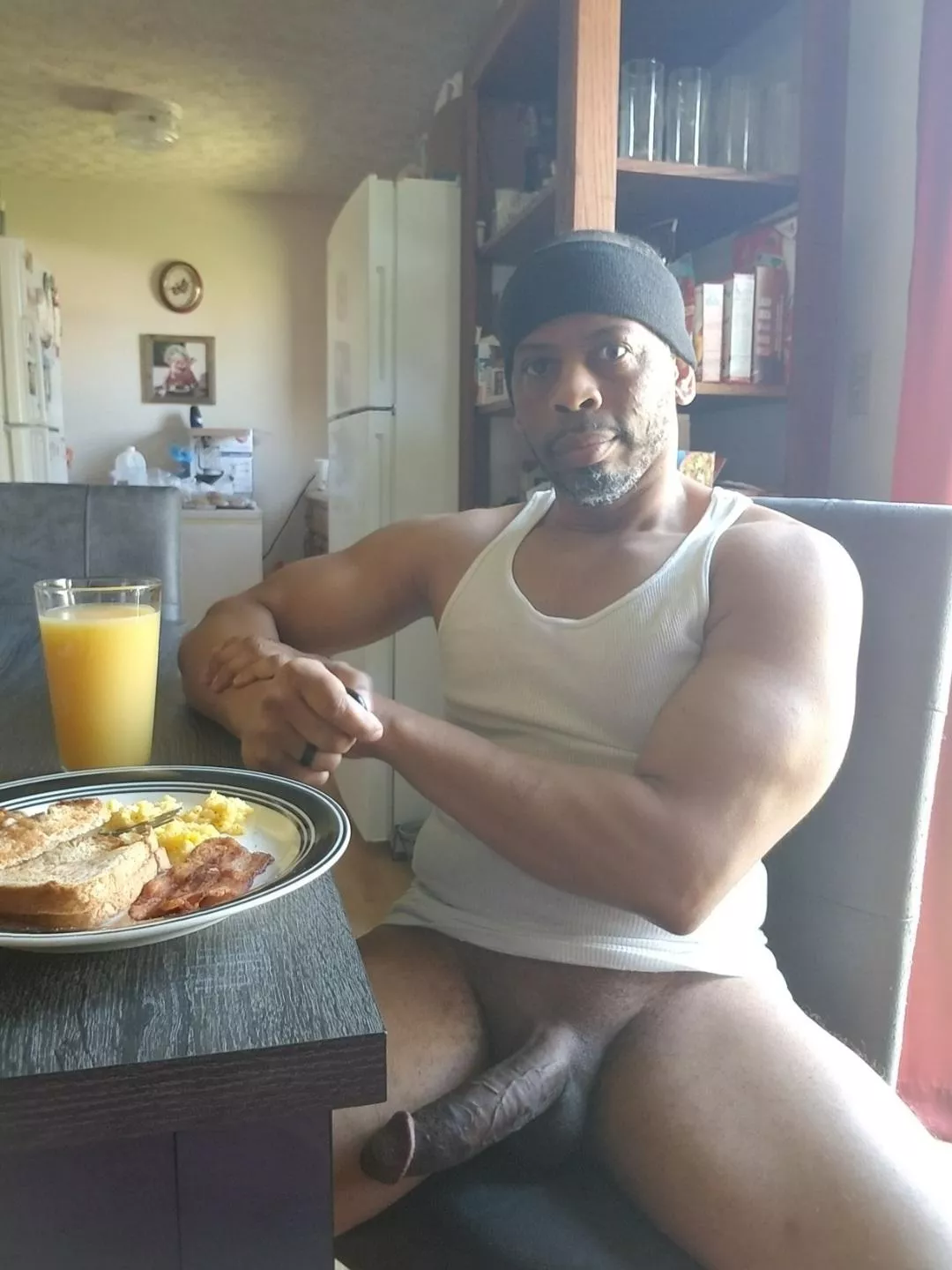 Good Morning! Some Saturday sausage anyone? Good Morning! Some Saturday sausage anyone?