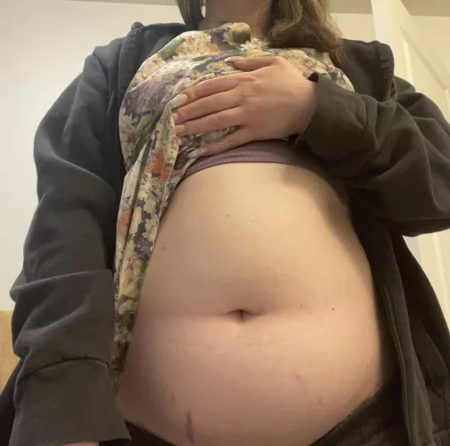 Good Morning ✨✨ Who wants to see me get bigger 😋