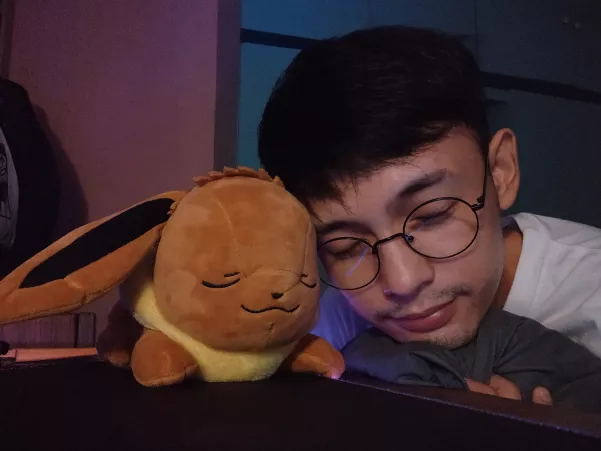 good night from me and eevee! good night from me and eevee!