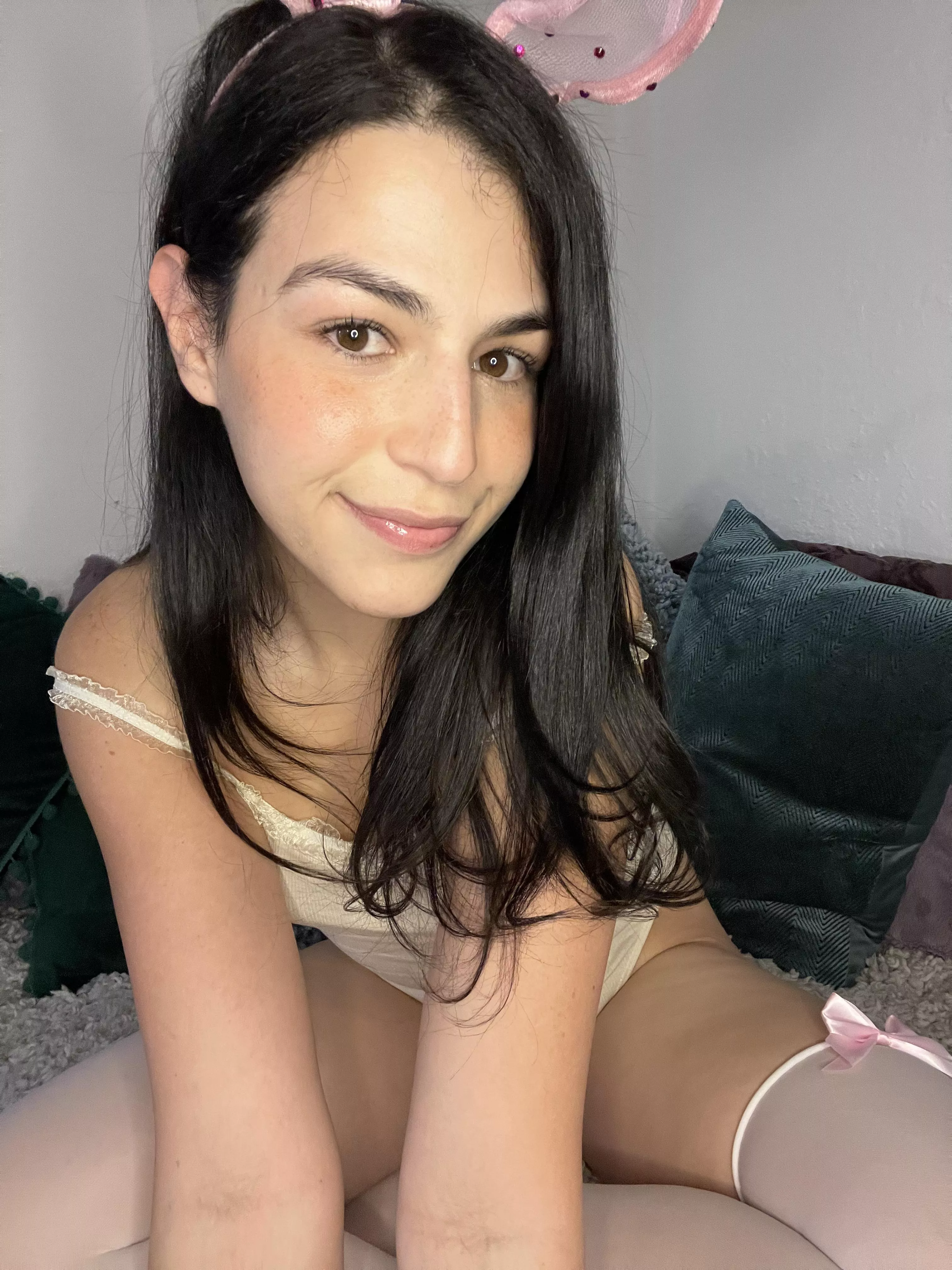 Good night to my freckle lovers ^_^