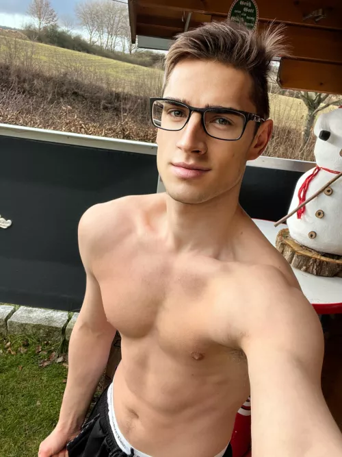 Good style with my glasses or nah?