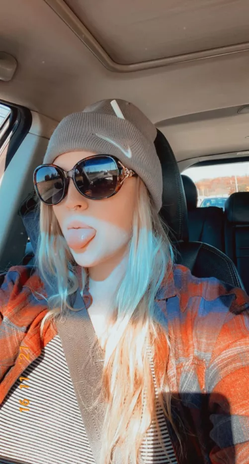 Goodbye warm weather,hello hat season 😶‍🌫️🚬🖤