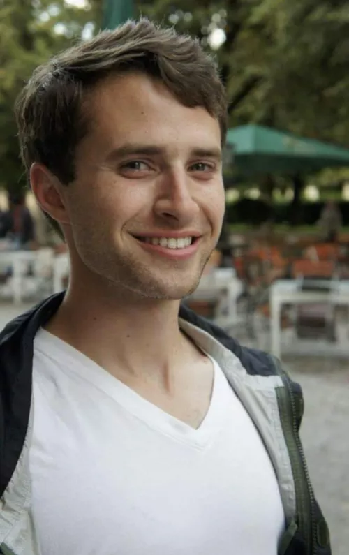 Goodnight boys! Goodnight boys!