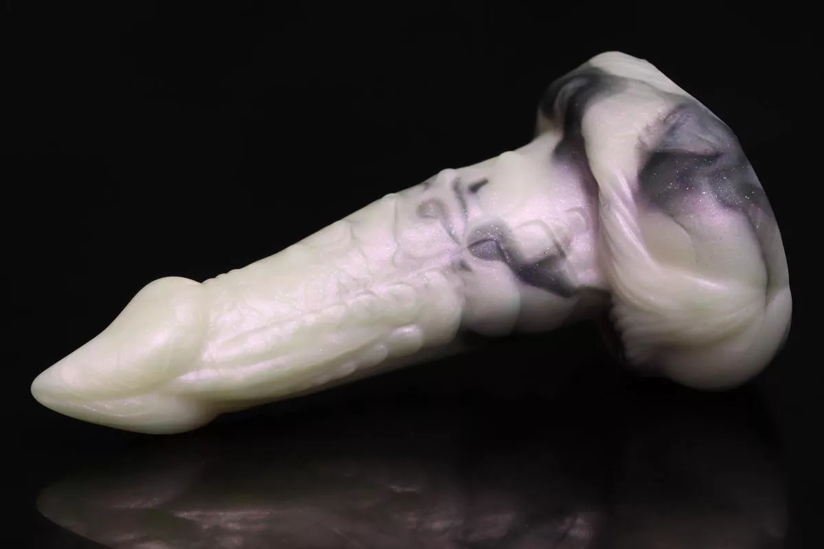 gorgeous DD in inventory rn, if someone here gets it and decides they don’t want it …. 👀🤙