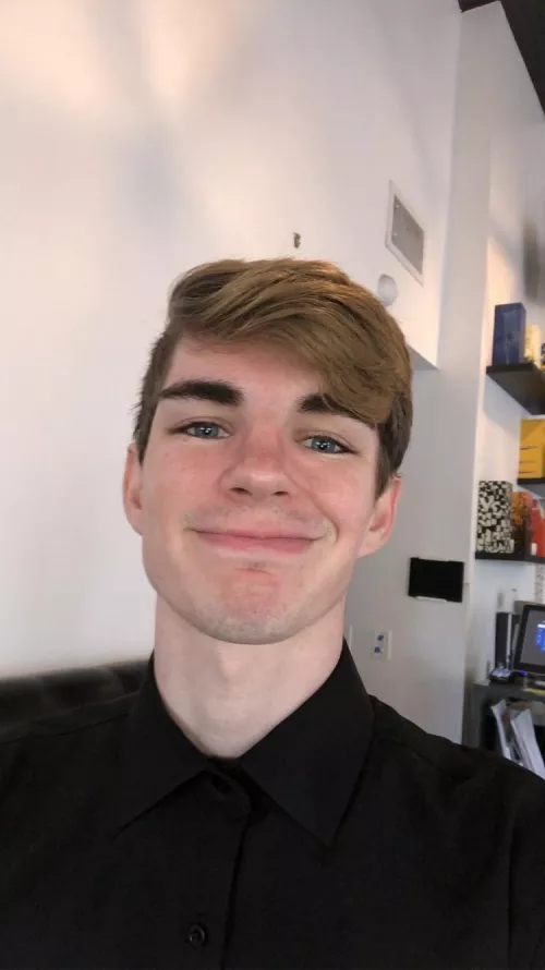 Gosh 3 year cake day🎉 Gosh 3 year cake day🎉