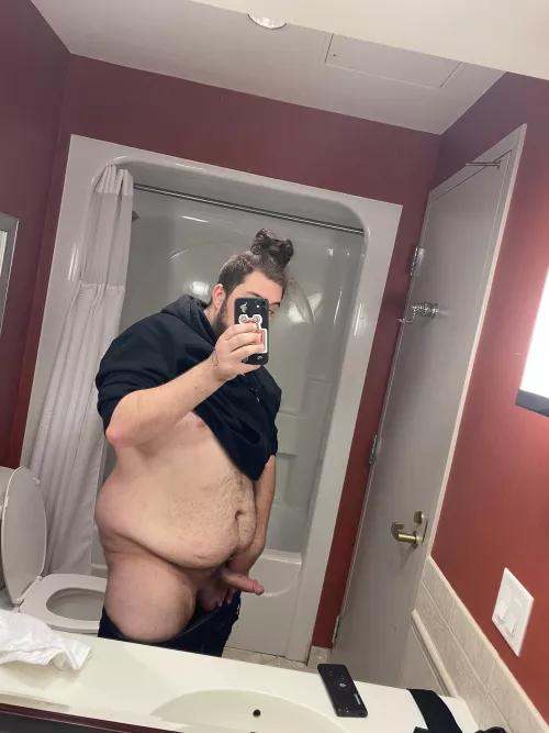 Got a bit horny after a night in the casino, who wants to join me?