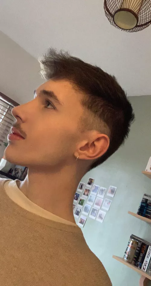 Got a fresh trim, wanted somethin a lil different & new for me 😋