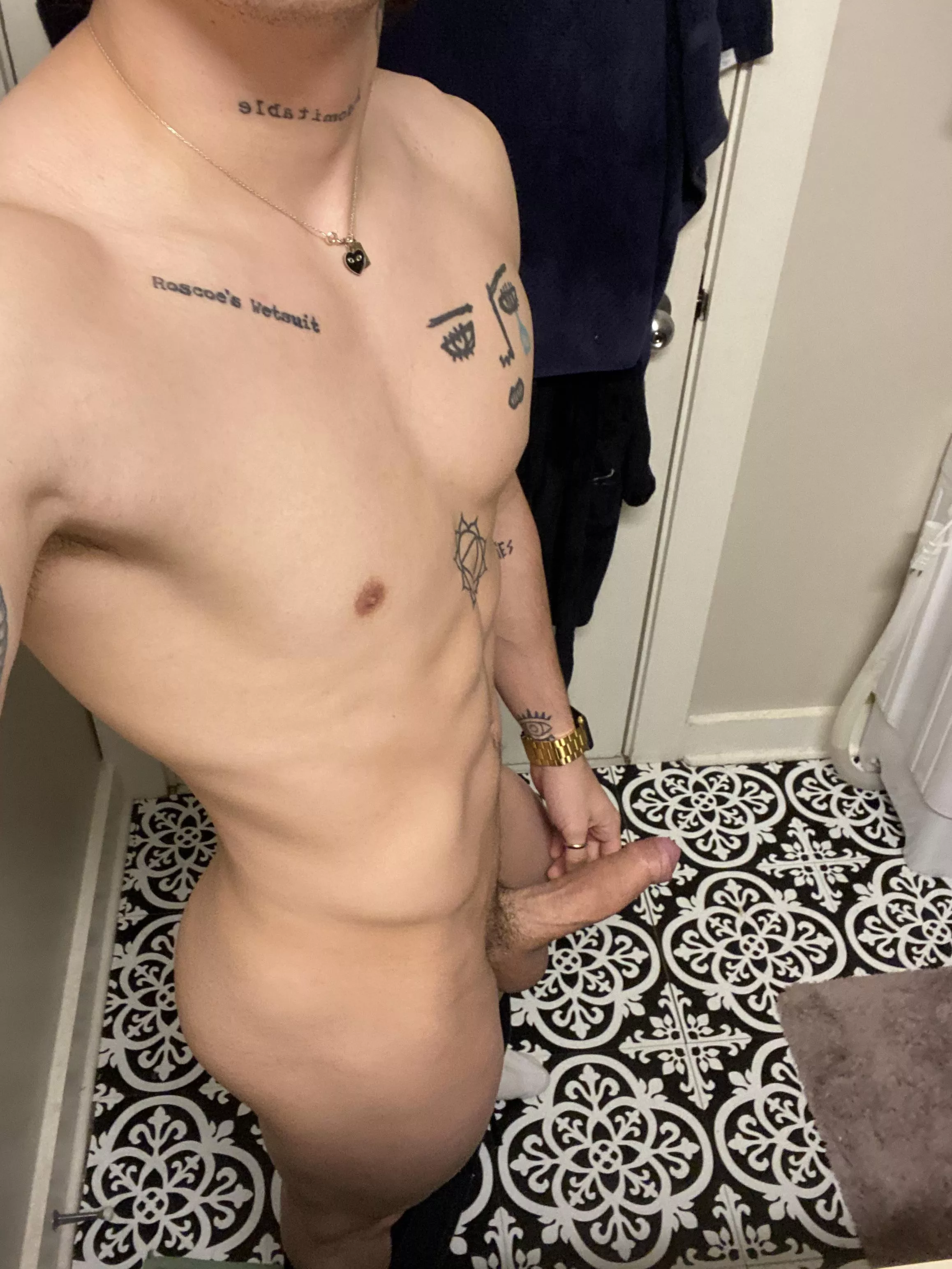 got a lot to offer 🍑🍆