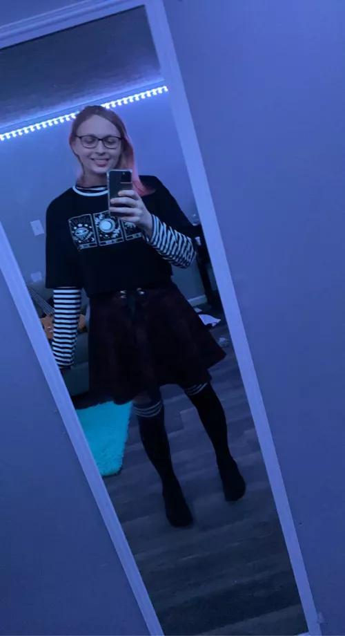 Got a new fit today, what do you think?🥰