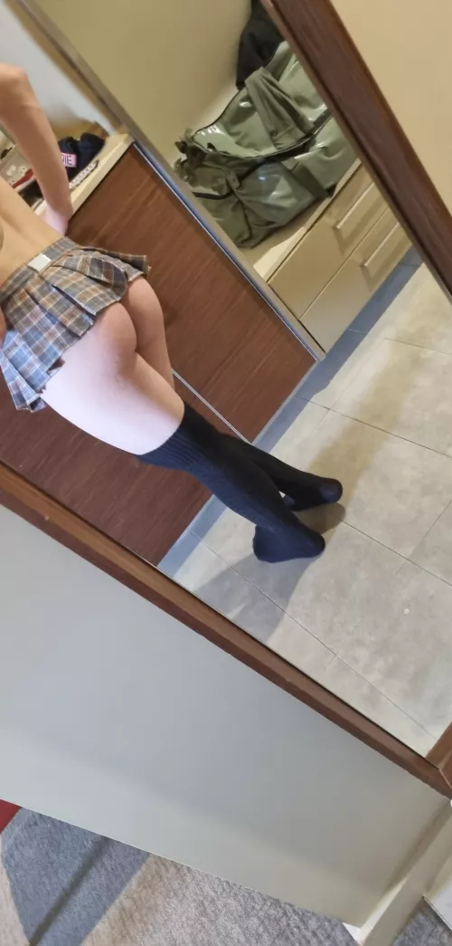 Got a new skirt today π