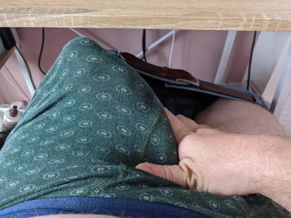 Got a zoo[m] call in 10 minutes. Should I carry on playing? 😉