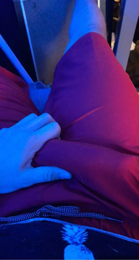 Got hard waiting to go swimming๐