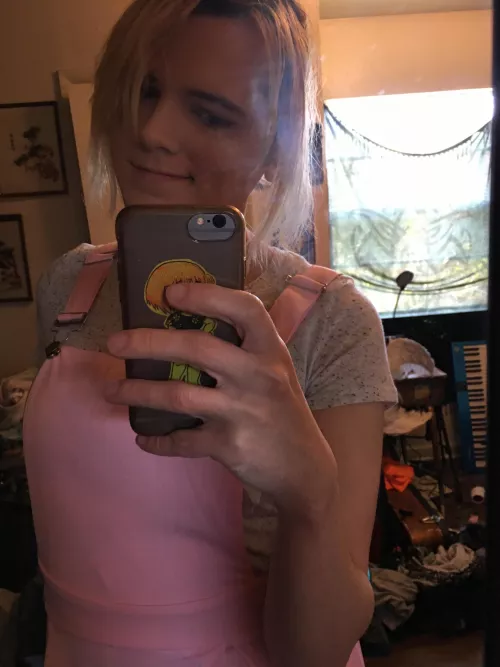 Got kissed by a male friend recently lol. Got kissed by a male friend recently lol.