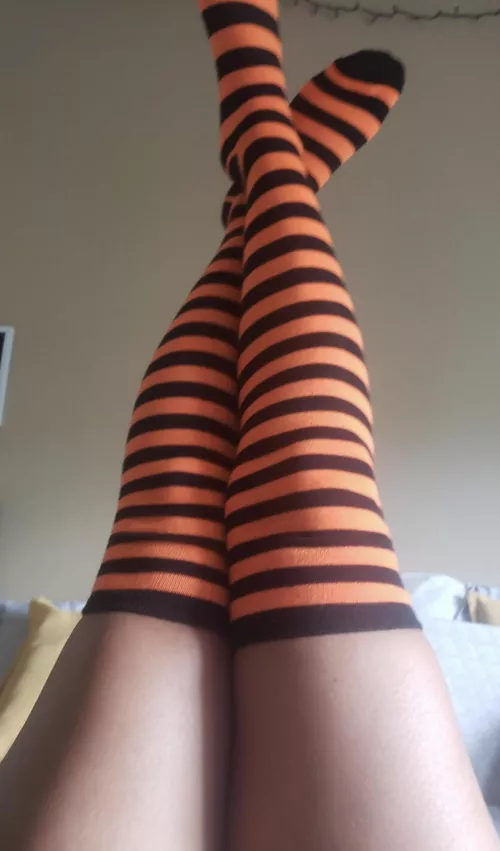 π§‘πGot myself some spooky socksππ§‘