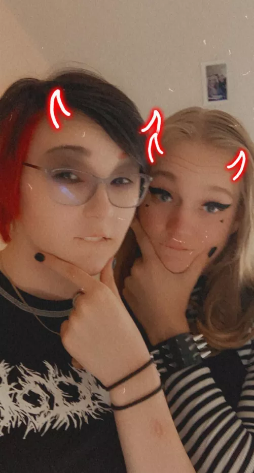 Got so much positive the last time I posted I guess it's time to show some of my pics 🥺