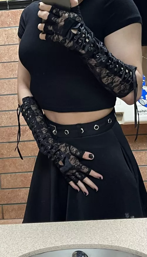 got some new arm warmers, i think they look sooo cute!~ got some new arm warmers, i think they look sooo cute!~