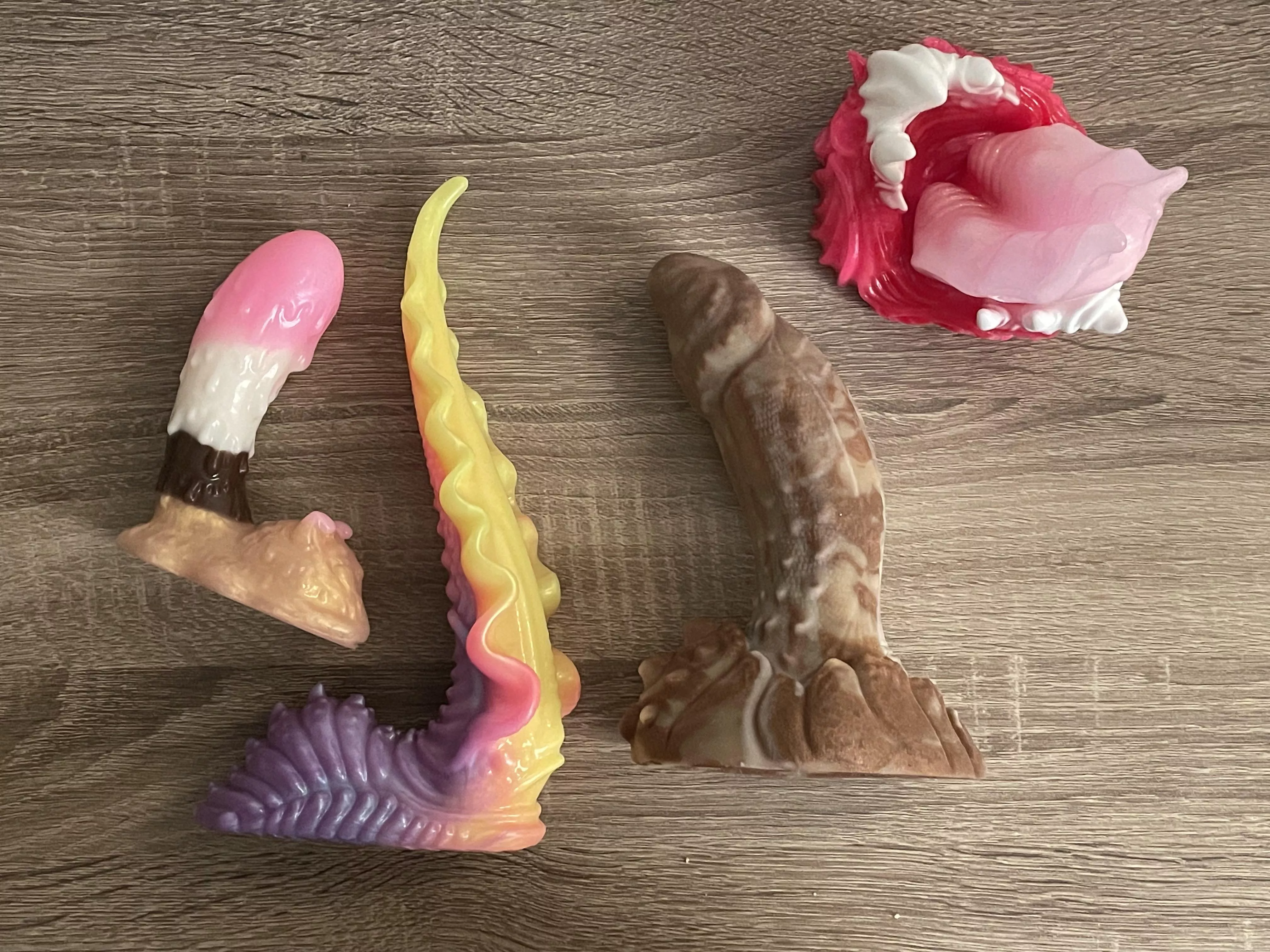 Got these new toys in the mail today! Also thank you everyone that sold to me. :)