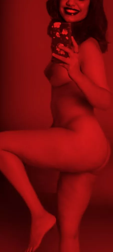 Got this pic of my mom in her phone..I think I wont be bullied anymore...