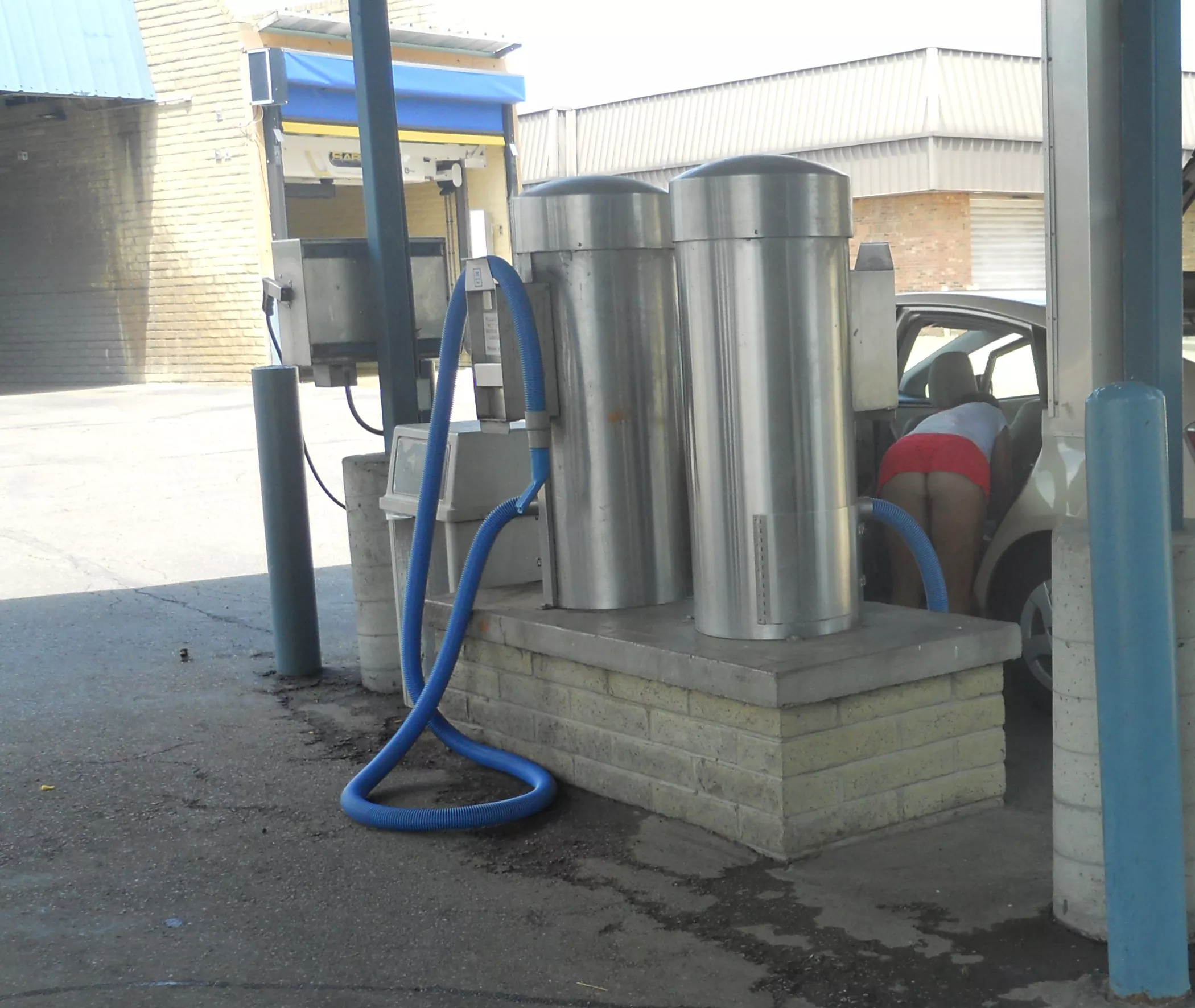 gotta get the backseat done