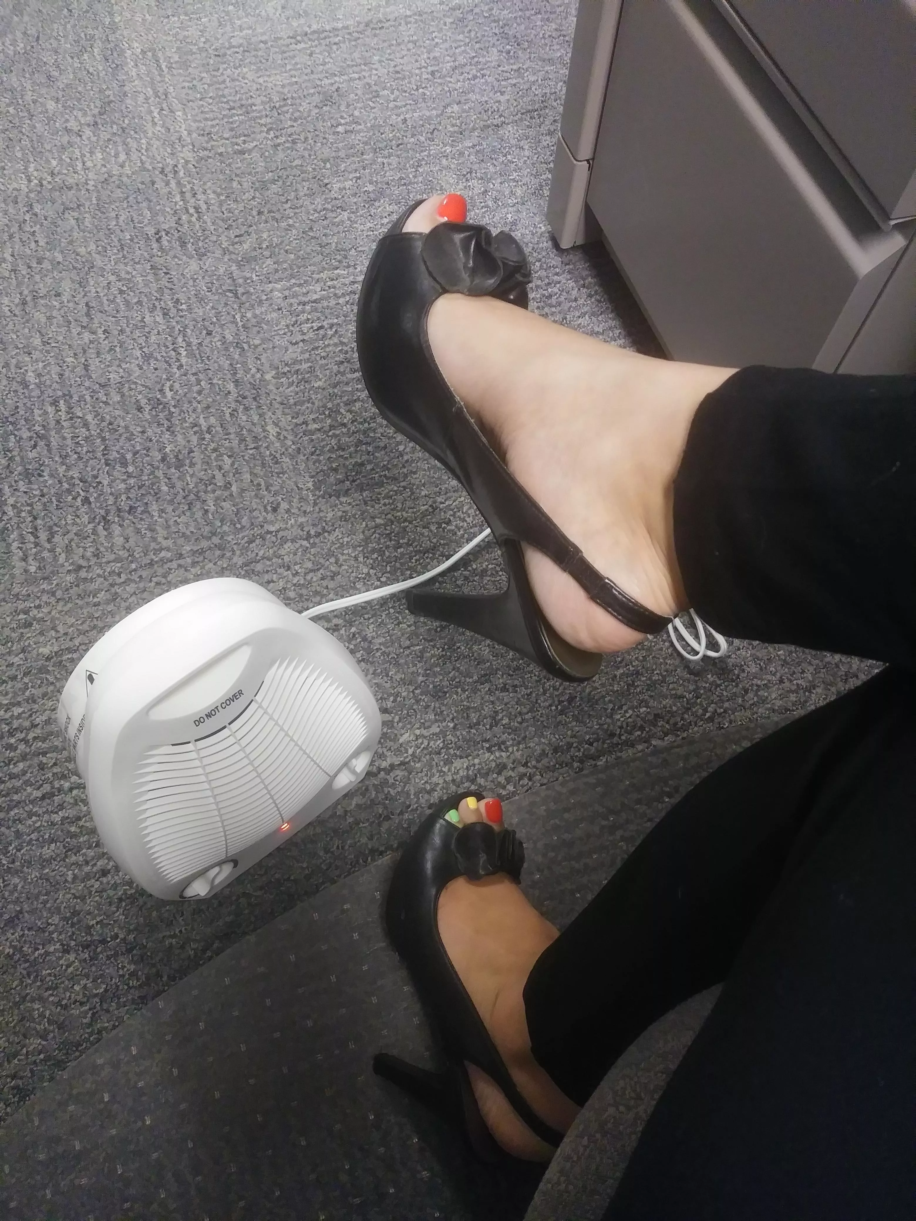 Gotta keep the tootsies toasty! Gotta keep the tootsies toasty!