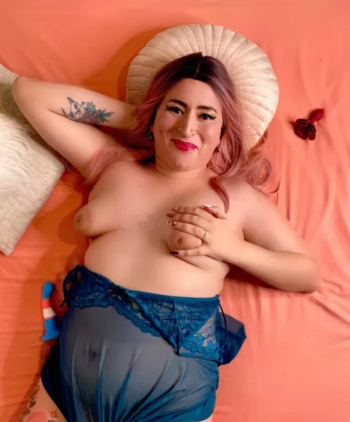 Grab my boobs π₯°