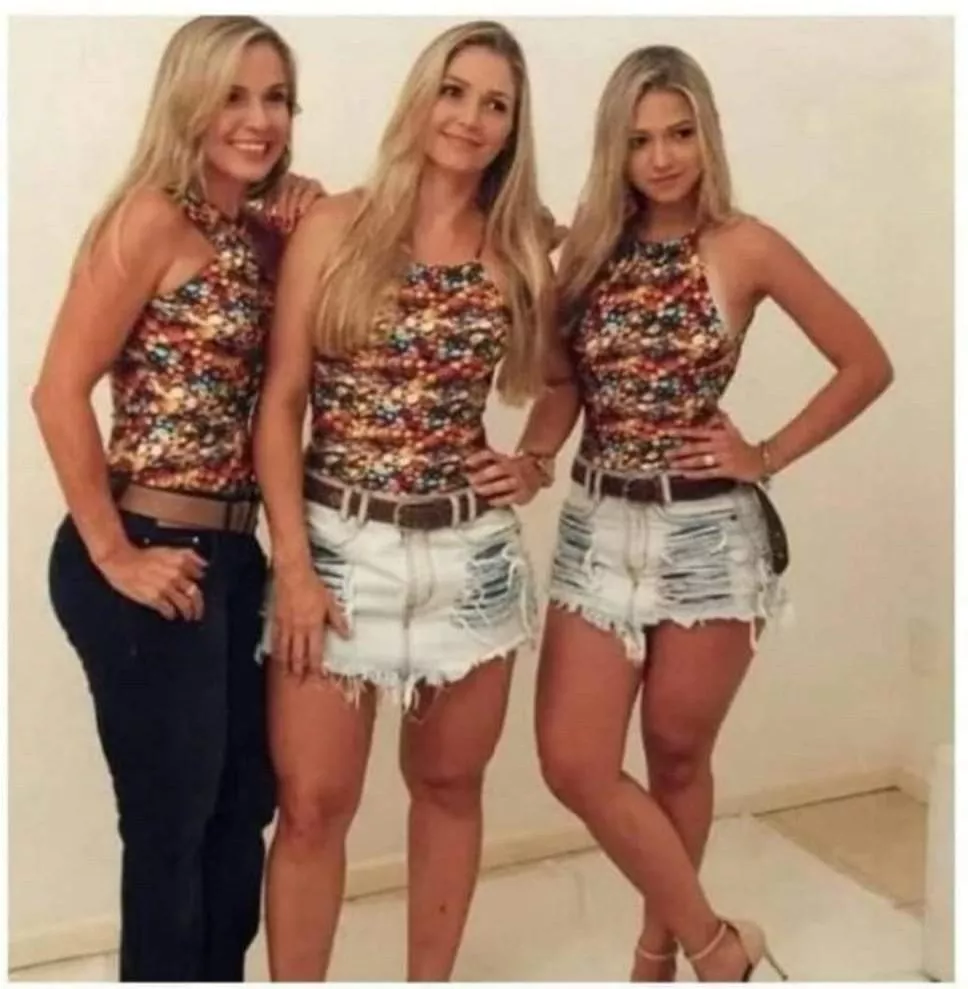 Grandma(56), mom(38) and daughter(19) Grandma(56), mom(38) and daughter(19)