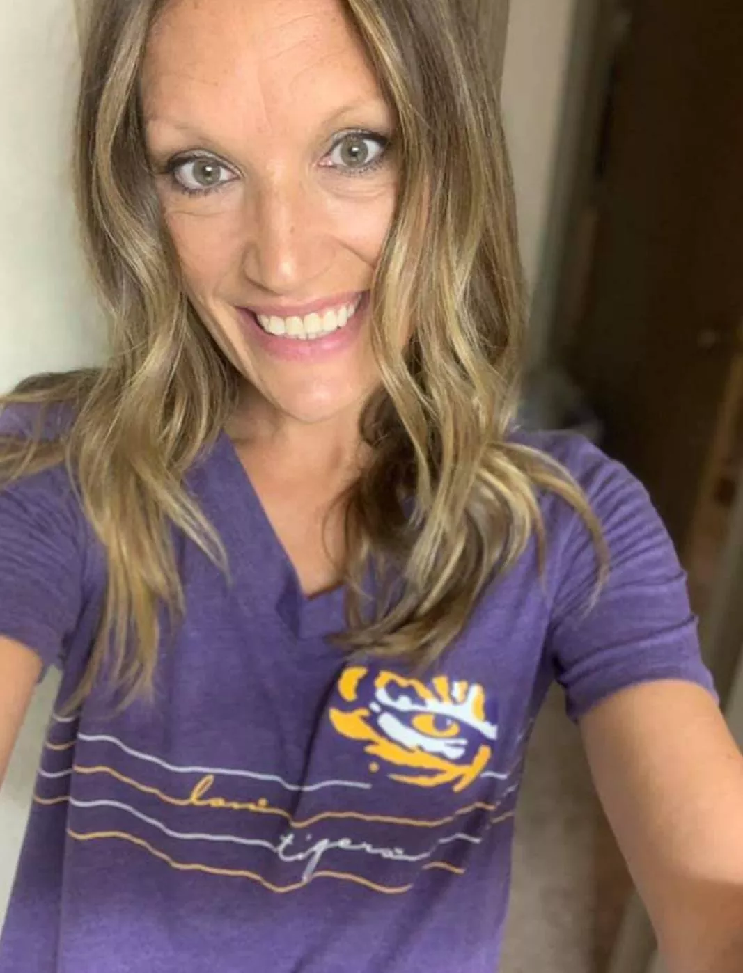 Green eyes for you to look into. Green eyes for you to look into.