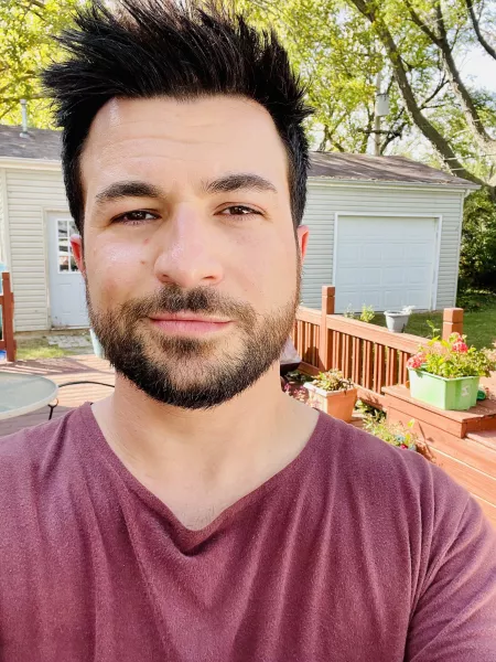 Greetings from Illinois, boys. Hope you’re all being safe, healthy, and self aware 🤷🏼‍♂️😘