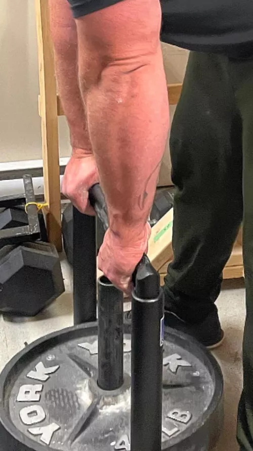 Grip machine holds, 17.5โ flexed. Insane pump Grip machine holds, 17.5โ flexed. Insane pump