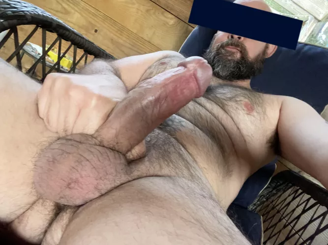 Guess it’s time to shave 🤷🏻♂️😜