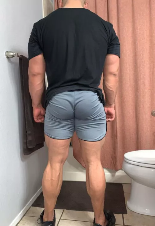 Guess what day it was today 🦵🏽