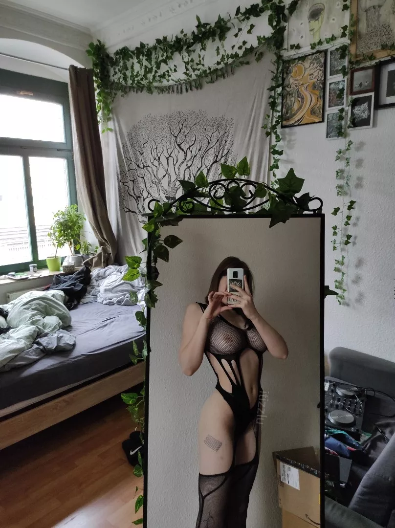 guess what's my favourite position when being fucked!