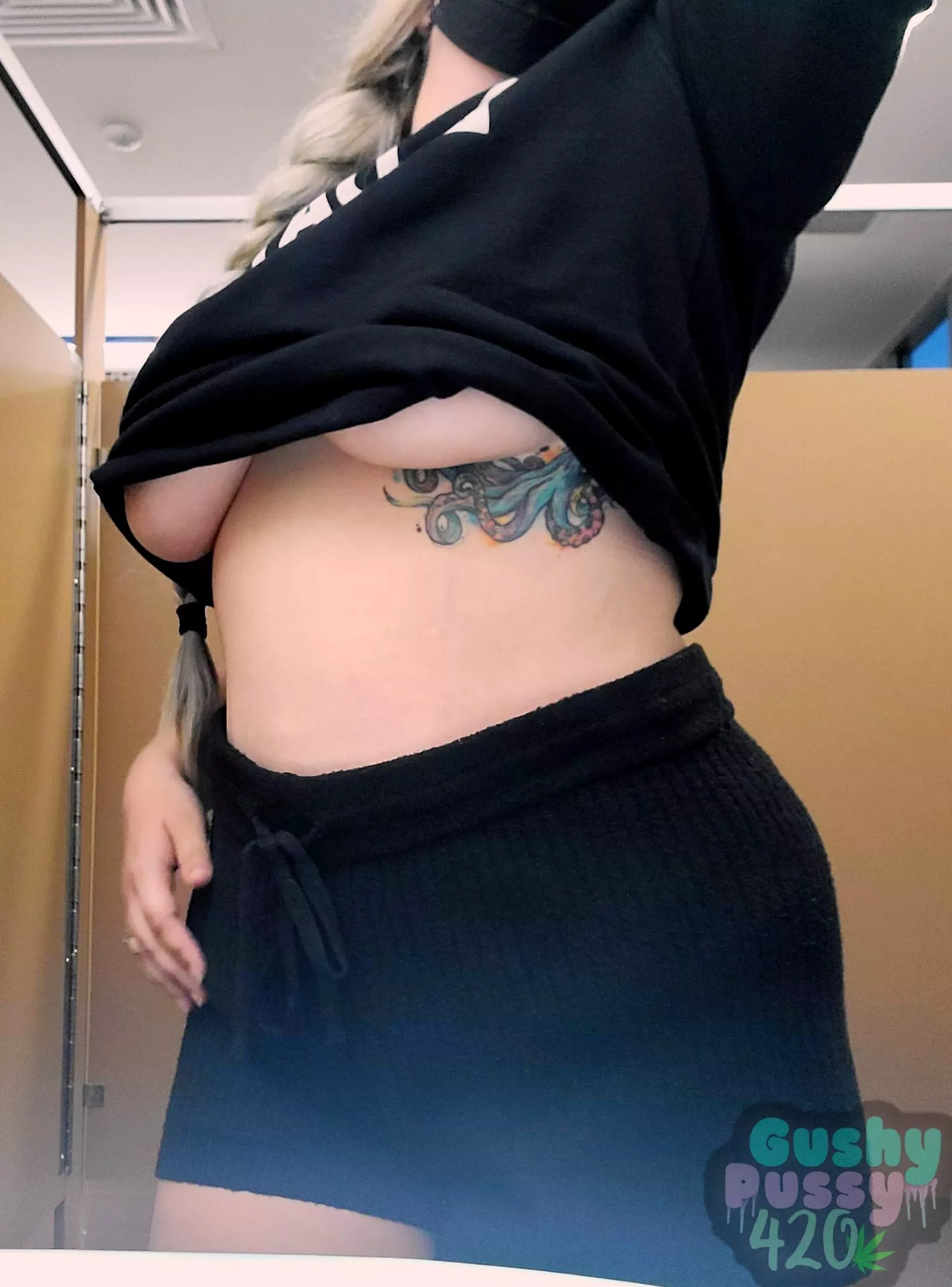 Guess which panties I'm wearing today & receive a complimentary add-on on any worn item ➕ a Gushy Pop🍭 of your choice with 📸 included! [Selling] Check my Menu pinned on my page for a link to my panty drawer and DM me with your guess!! 😘