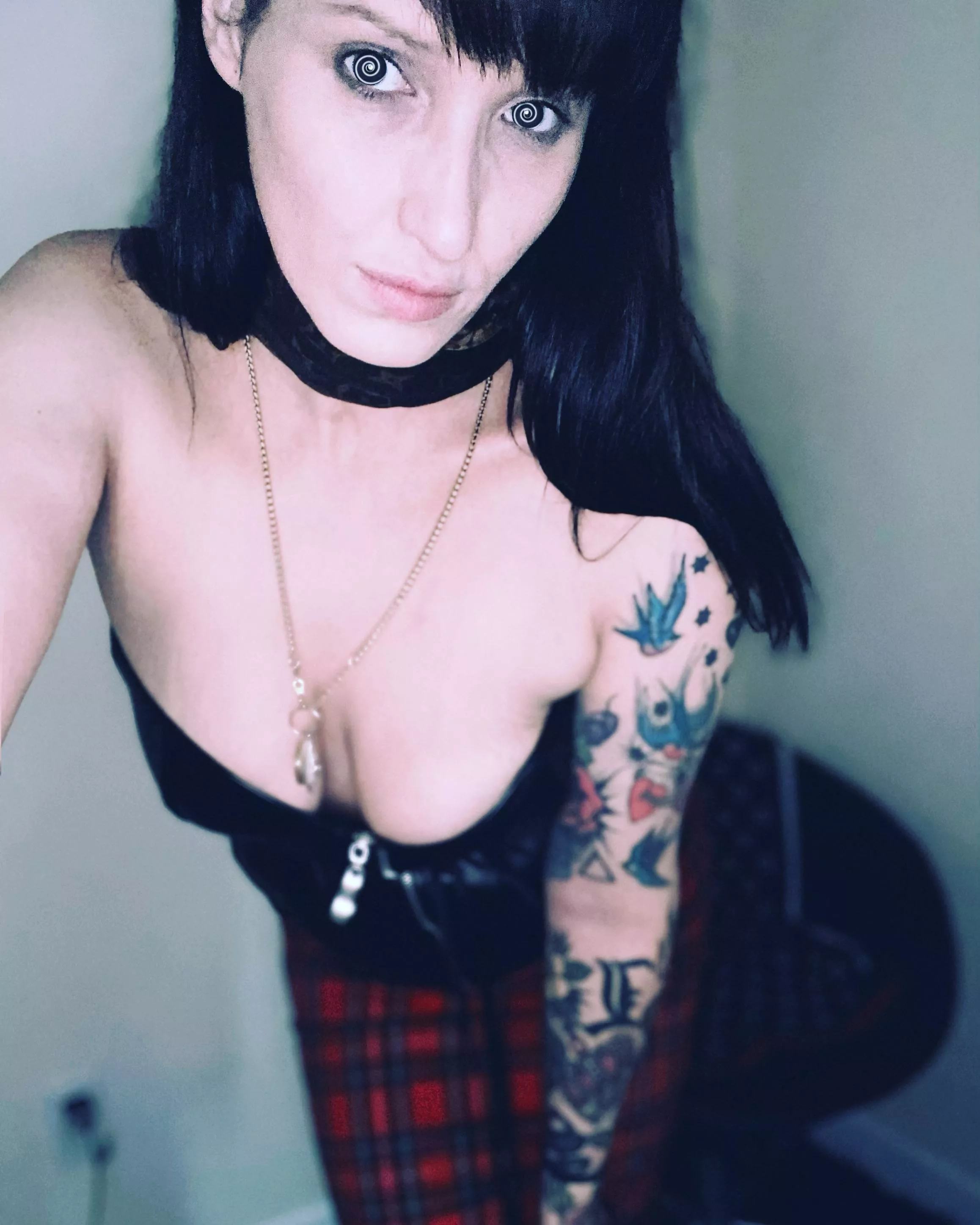 H y p n o t i x H y p n o t i x