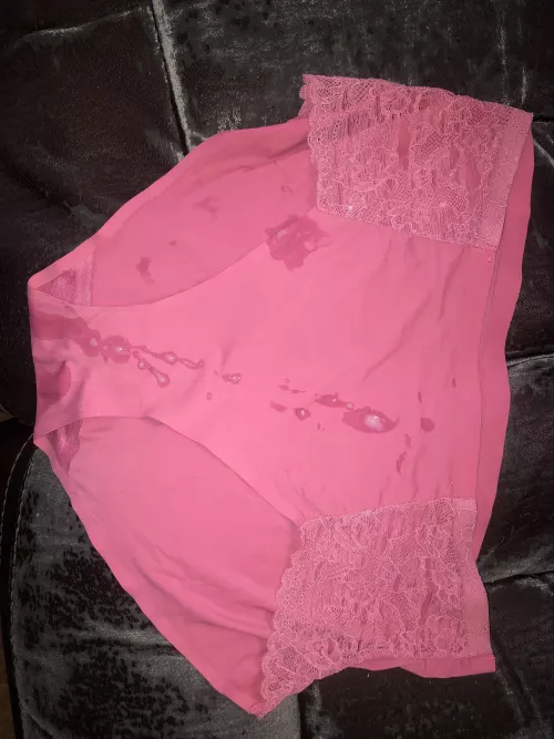 Had a lil accident with my aunts panties guys !!