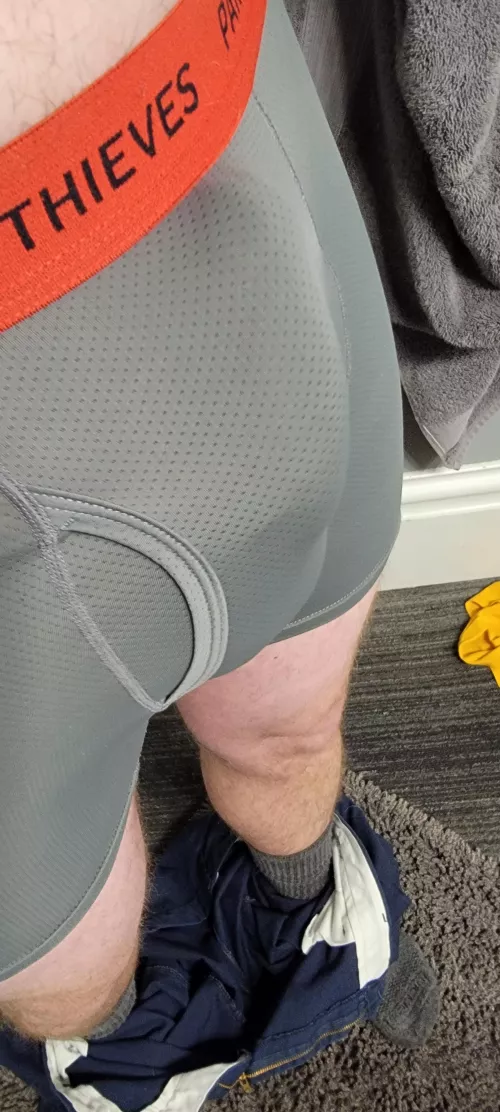 Had an erection for 12hrs yesterday from browsing reddit at work