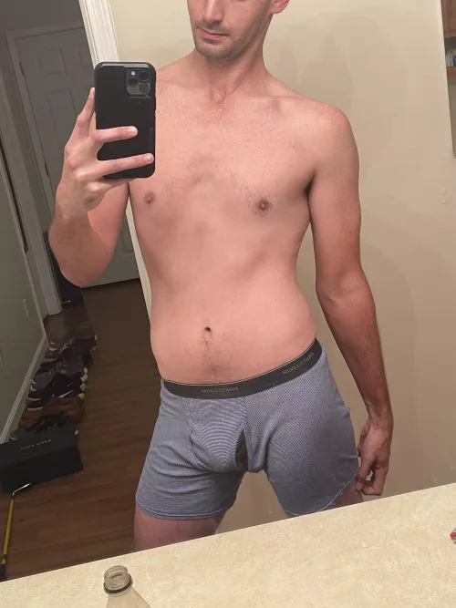 Had an itch on my leg while taking pics π