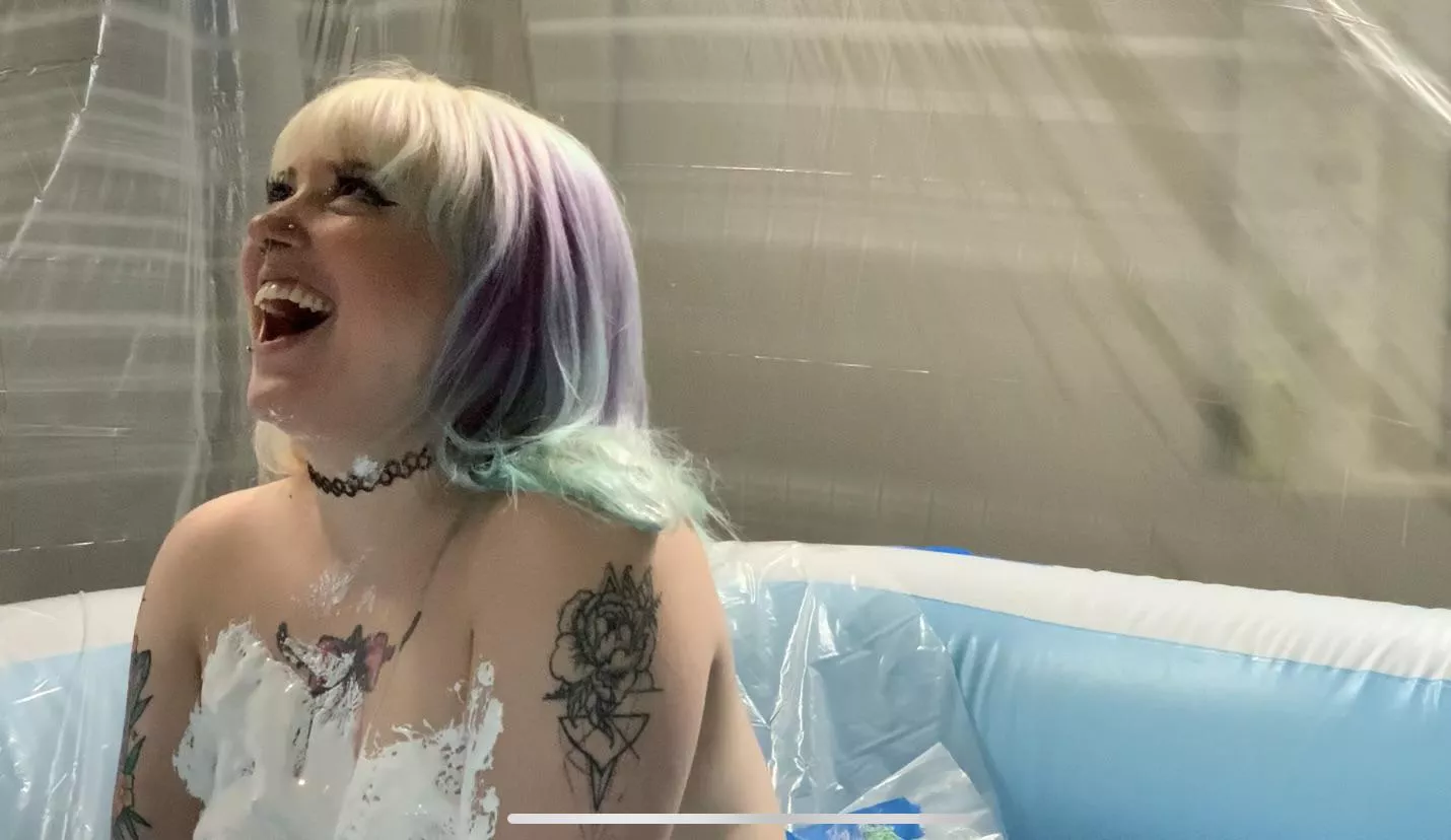 Had my first messy experience with my boyfriend…clearly I was happy to be covered in marshmallow fluff 💕 Had my first messy experience with my boyfriend…clearly I was happy to be covered in marshmallow fluff 💕