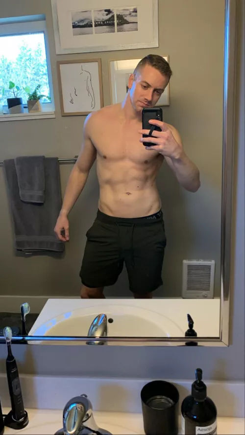 Had the best workout today. Now someone come give me a massage. Thanks. 😘 Had the best workout today. Now someone come give me a massage. Thanks. 😘