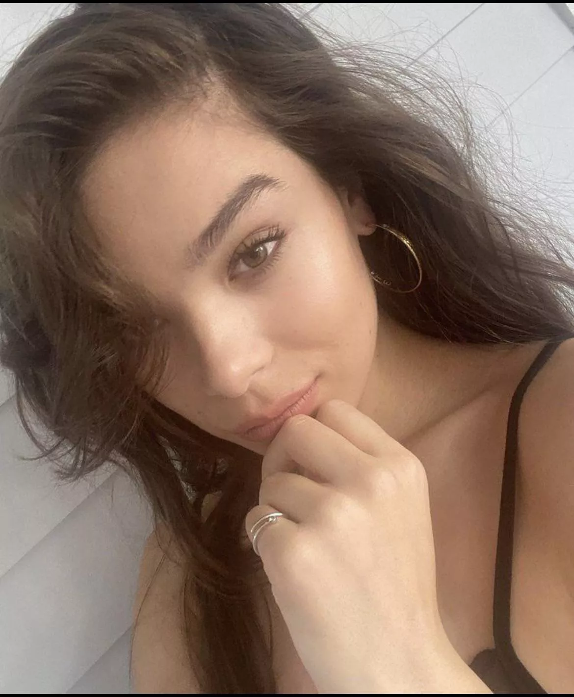 Hailee is making me throb Hailee is making me throb